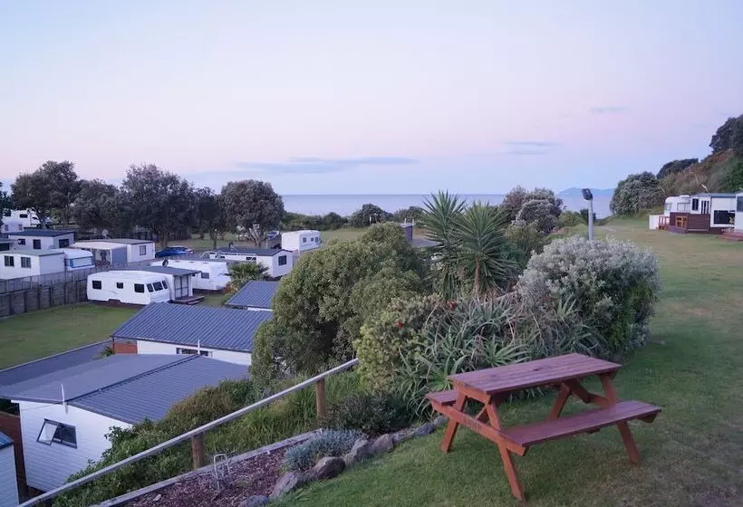 Lomakeskus Bowentown Beach Holiday Park