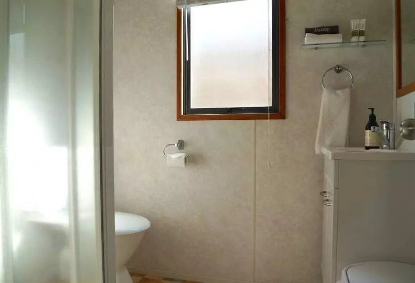 Lomakeskus Bowentown Beach Holiday Park