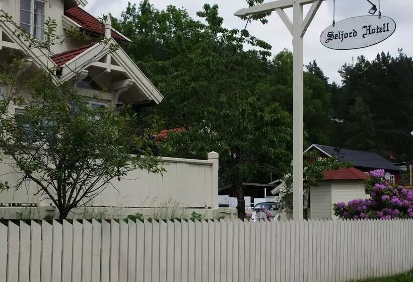 Seljord Hotel   Unike Hoteller