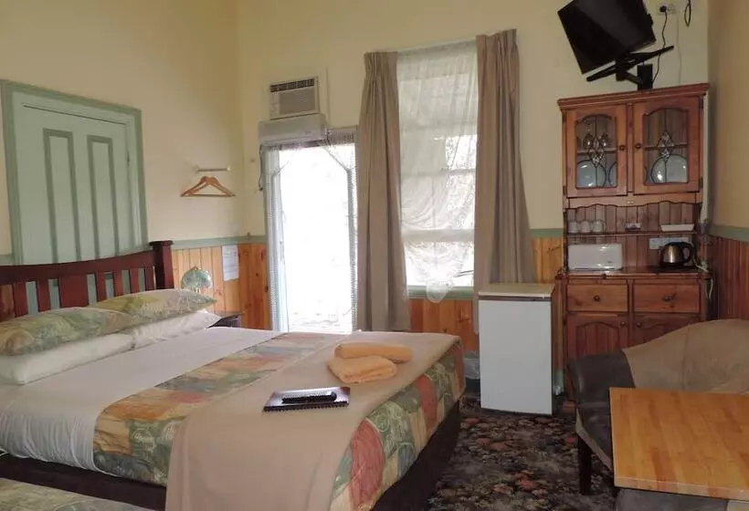 Snug As A Bug Motel