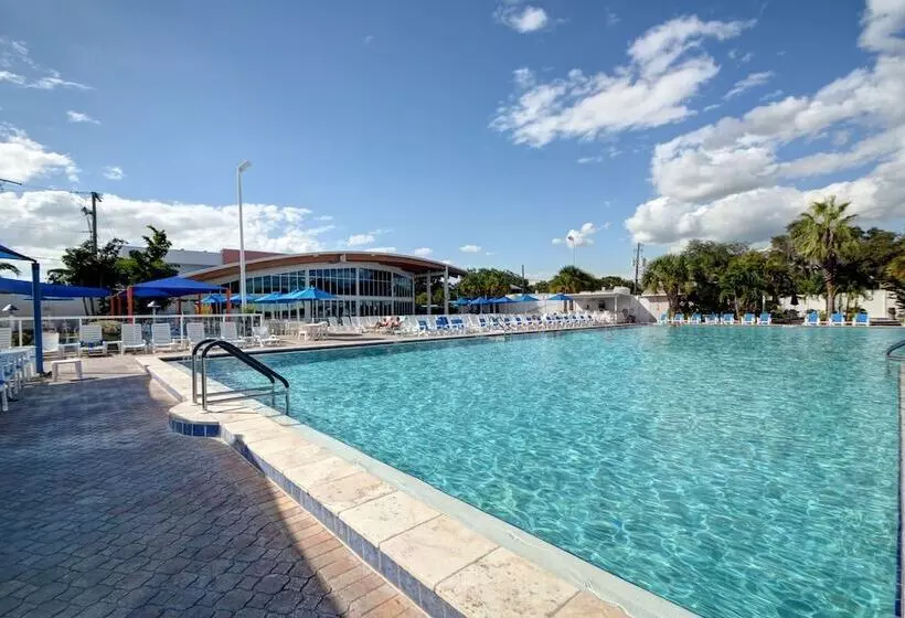 Sun Outdoors Sarasota