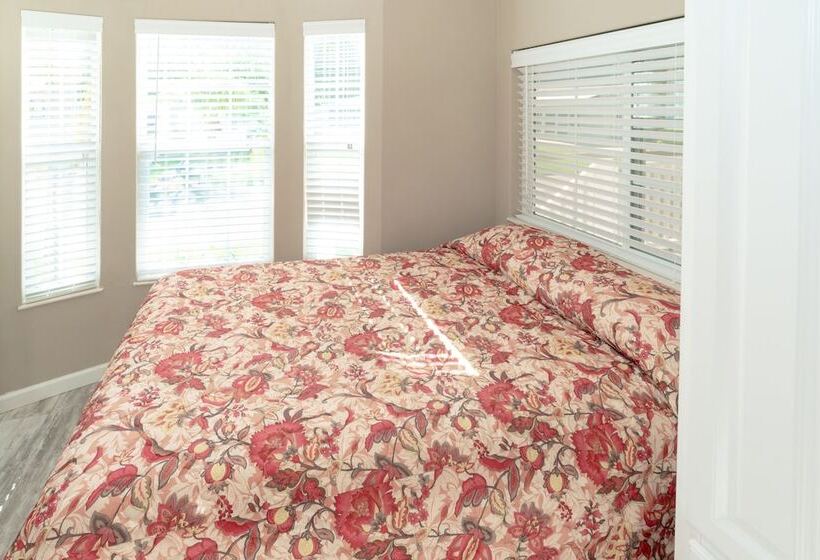 Sun Outdoors Sarasota