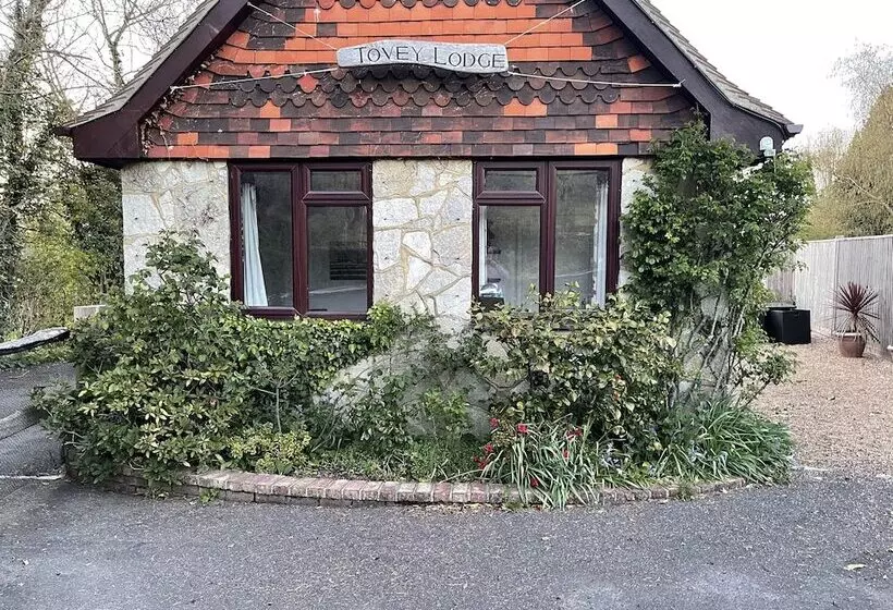 Tovey Lodge