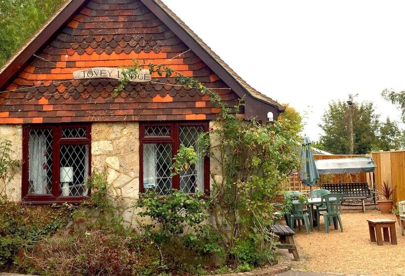 Tovey Lodge