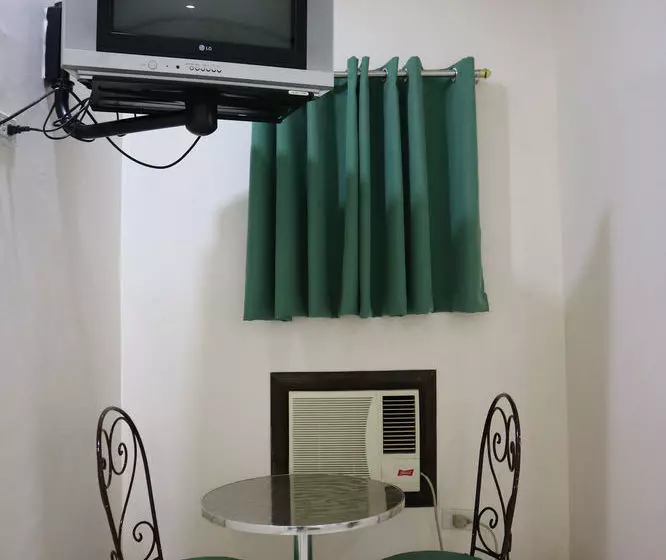 Hotel Zen Rooms Cool Breeze Tagaytay