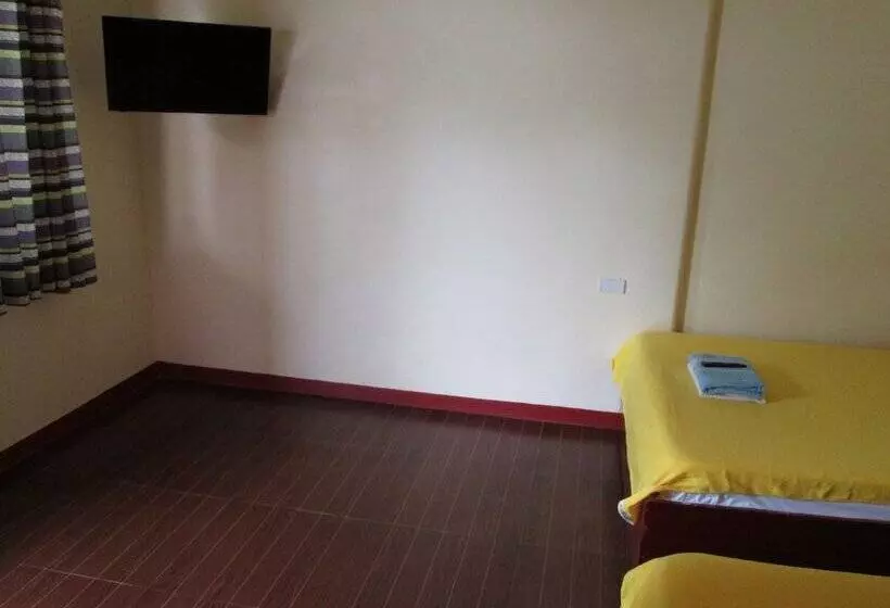 Otel Aj Travellers Inn