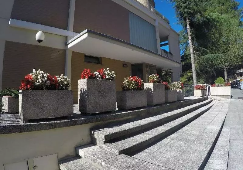 هتل Albergo Nyers