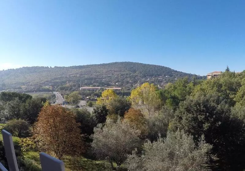 هتل Albergo Nyers