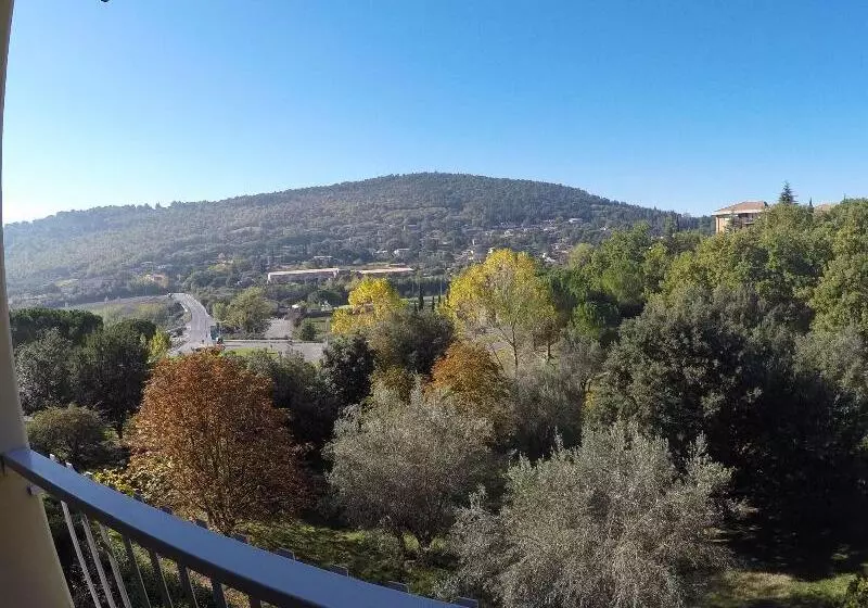 هتل Albergo Nyers