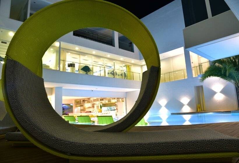 Hotel Astoria Current