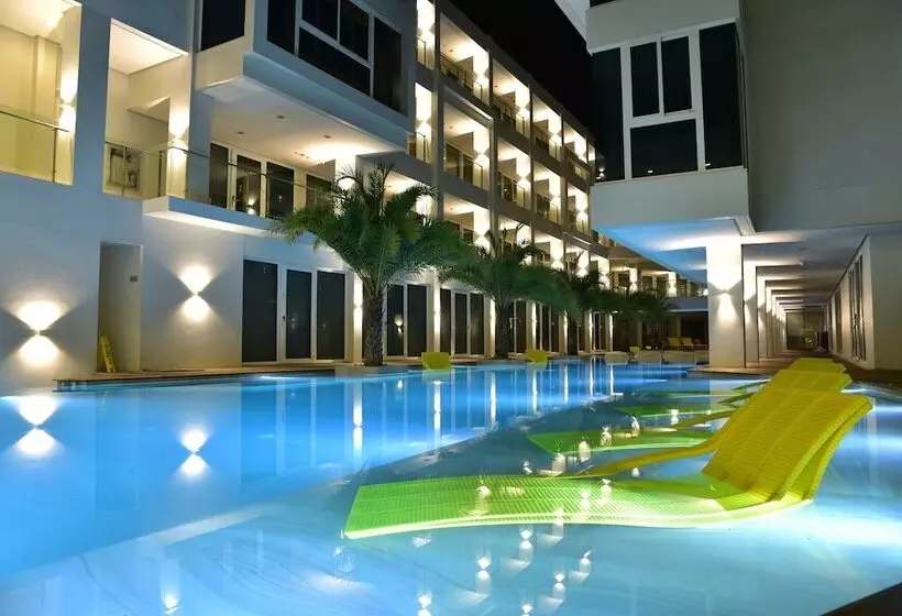 Hotel Astoria Current