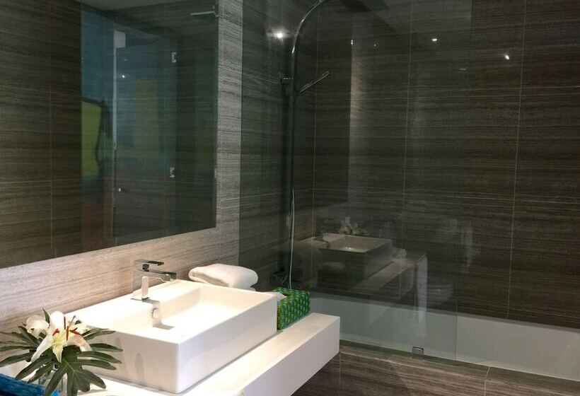 Hotel Astoria Current