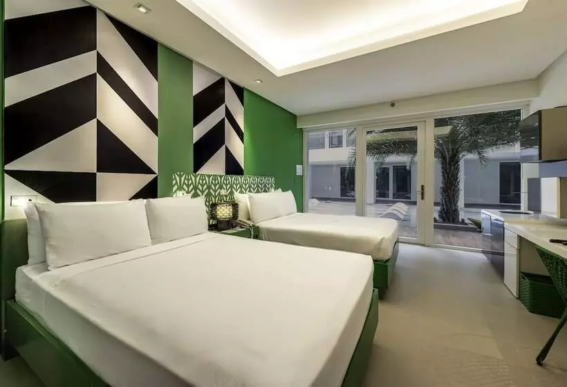 Hotel Astoria Current