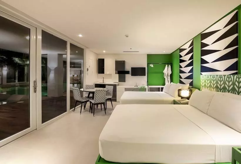 Hotel Astoria Current