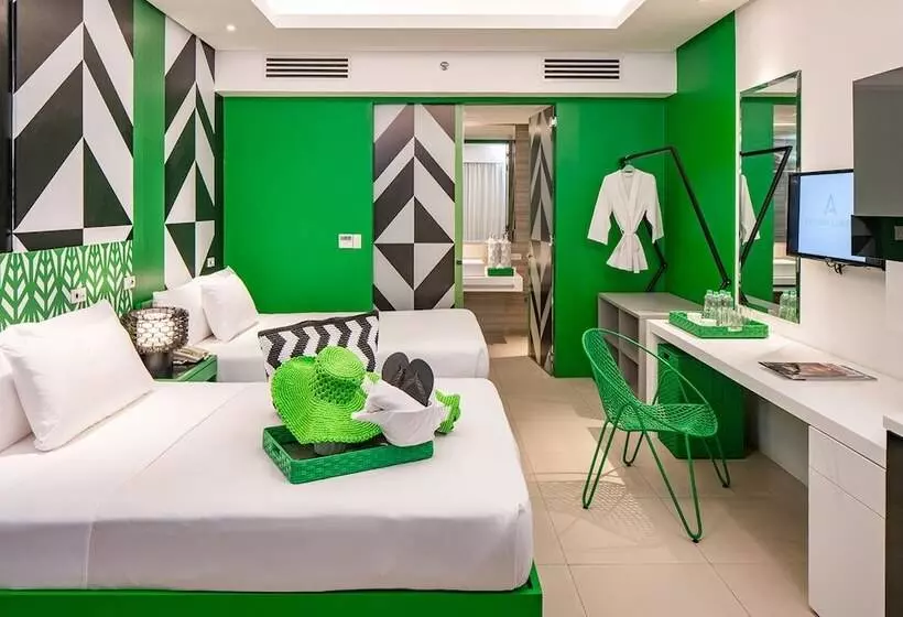 Hotel Astoria Current