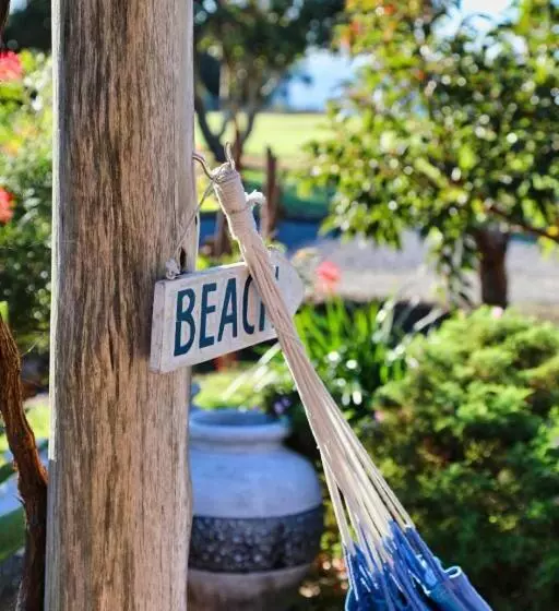 Отель Bear Gully Coastal Cottages