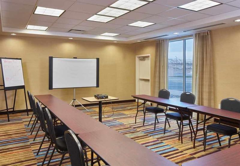 Otel Fairfield Inn & Suites By Marriott Rawlins