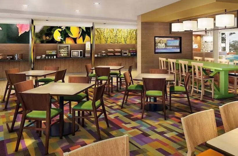ホテル Fairfield Inn & Suites By Marriott Rawlins