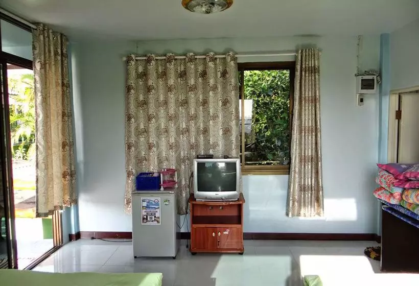 Отель Fufu In Love Cottages & Campground