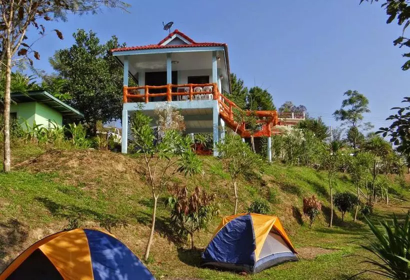 Отель Fufu In Love Cottages & Campground