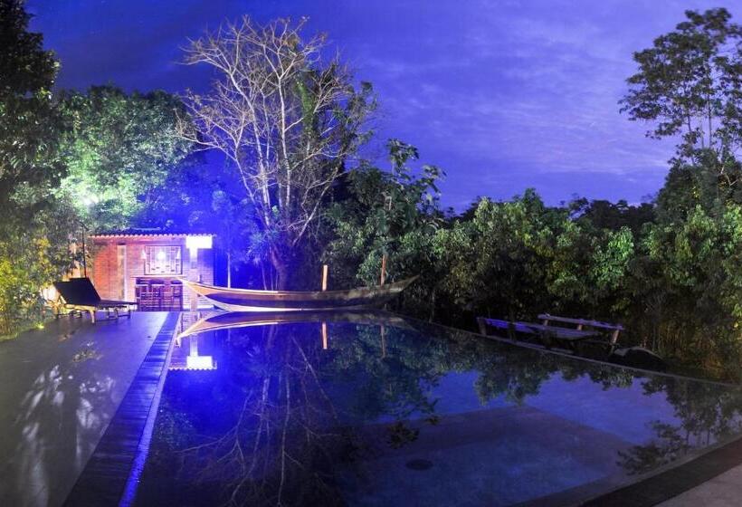 בית מלון כפרי Garcinia Leaf