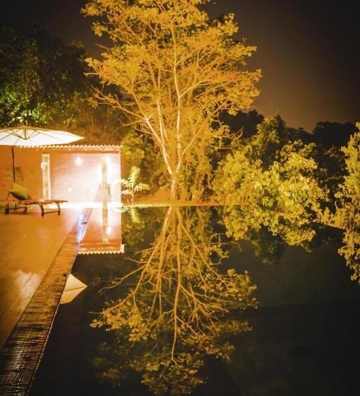 בית מלון כפרי Garcinia Leaf