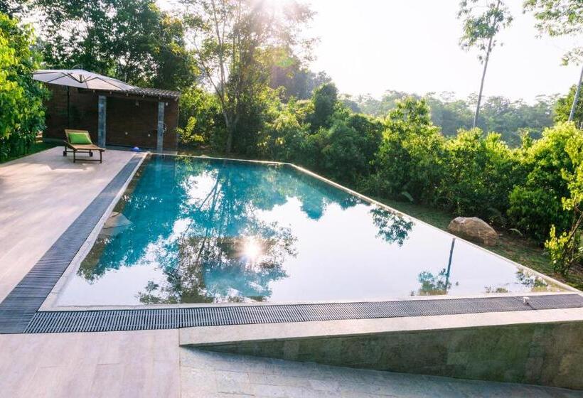 בית מלון כפרי Garcinia Leaf