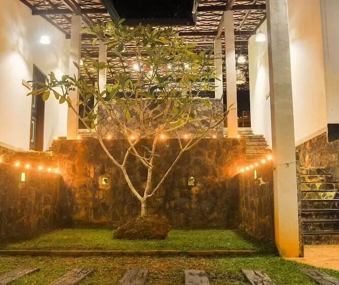 בית מלון כפרי Garcinia Leaf