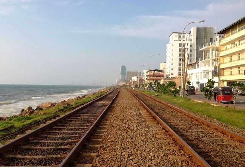 בית מלון כפרי Garcinia Leaf