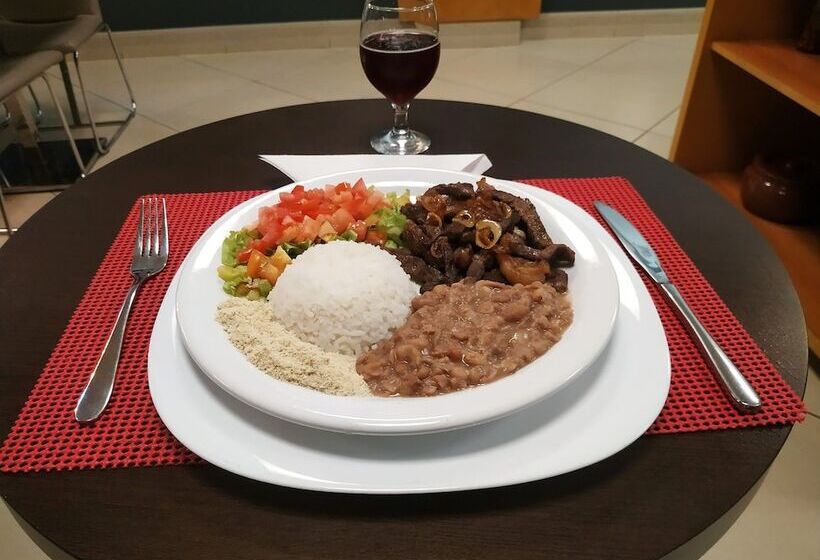 Otel Ibis Montes Claros Shopping