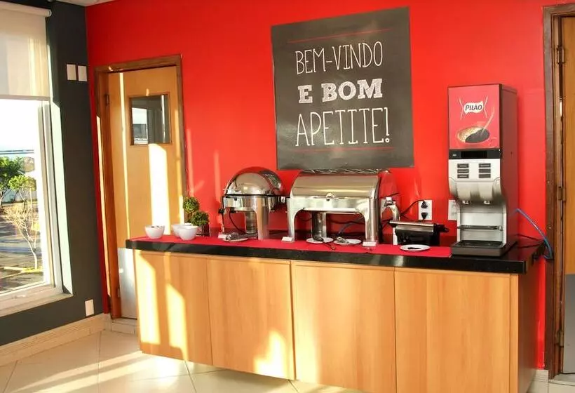 هتل Ibis Montes Claros Shopping