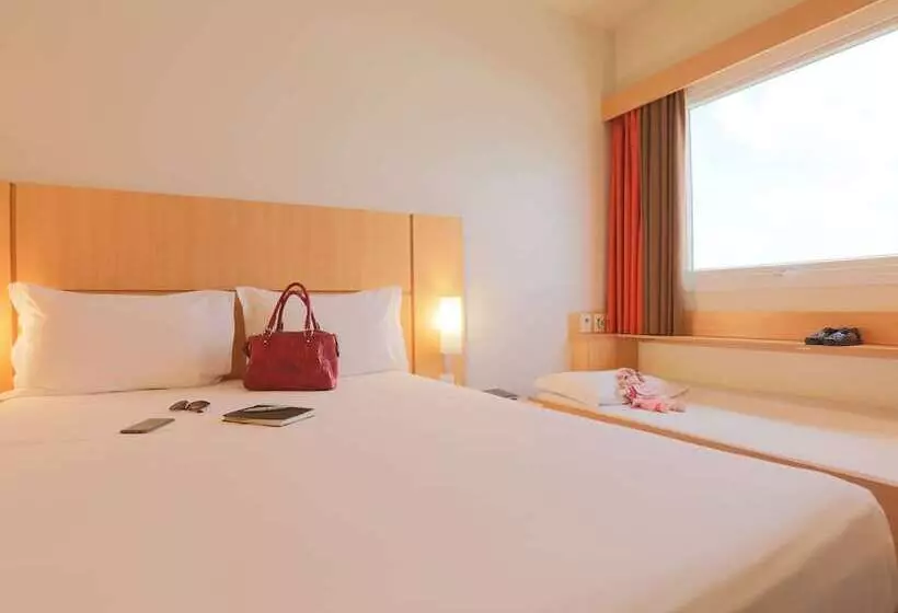 هتل Ibis Montes Claros Shopping