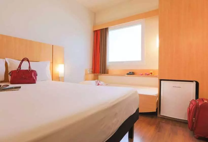 هتل Ibis Montes Claros Shopping