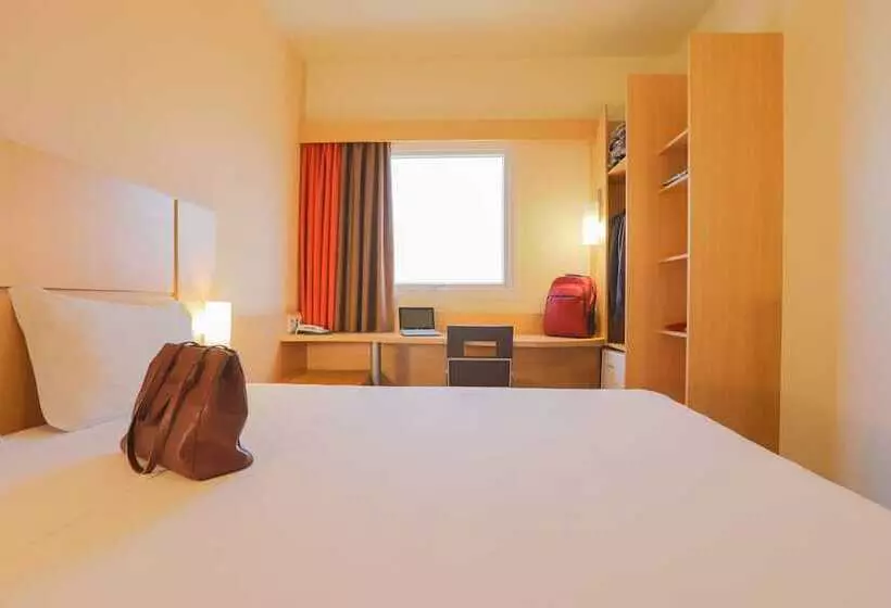 هتل Ibis Montes Claros Shopping