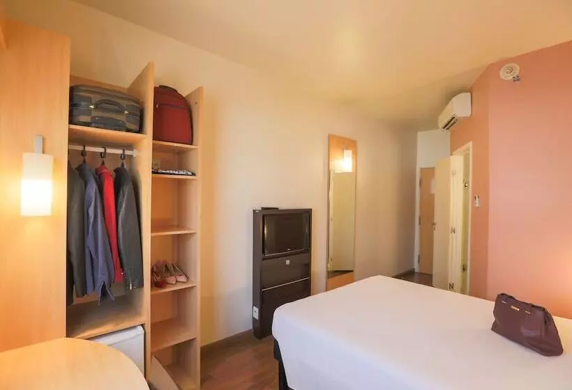 هتل Ibis Montes Claros Shopping