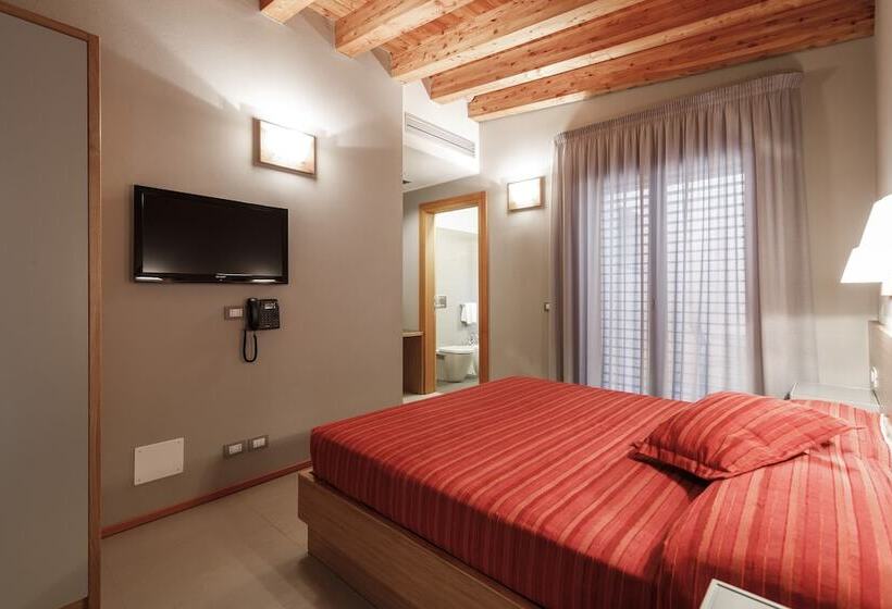 Отель Le Scuole B&b   By Collemassari Hospitality
