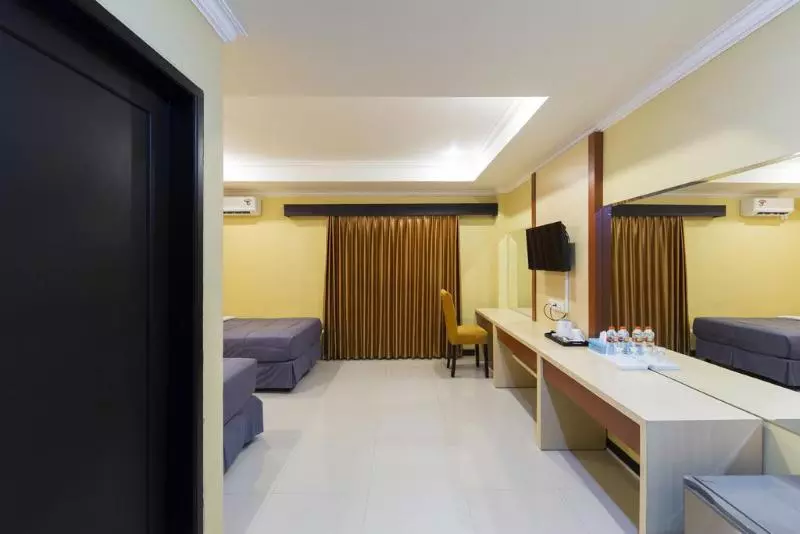 호텔 Reddoorz Plus Near Mall Bali Galeria 2