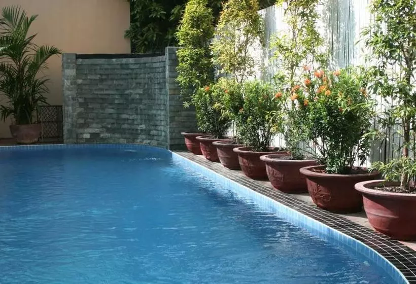 酒店 River Village Manor