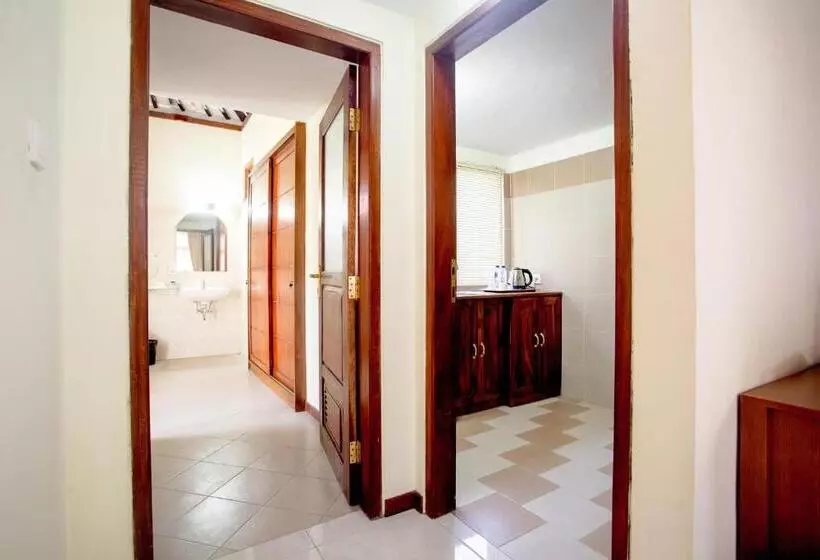 酒店 Taman Surgawi Resort & Spa