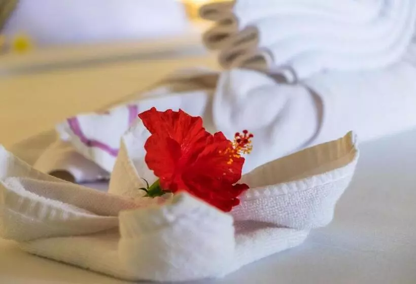 酒店 Taman Surgawi Resort & Spa