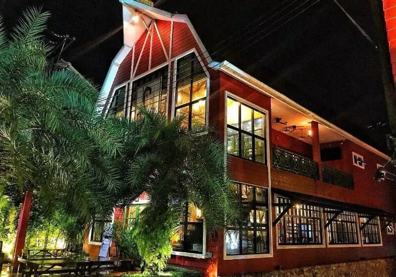 The Farm House Hotel Ranong