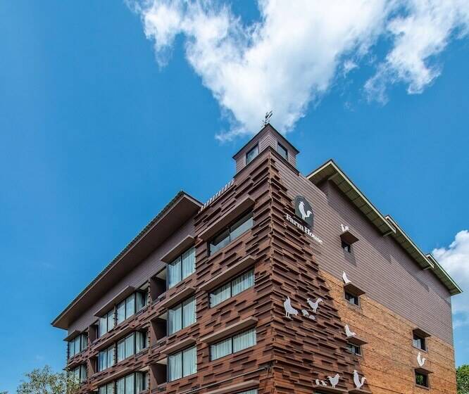 The Farm House Hotel Ranong