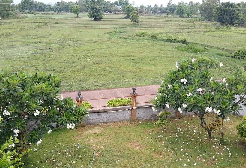 酒店 The Garden Resort Nongkhai