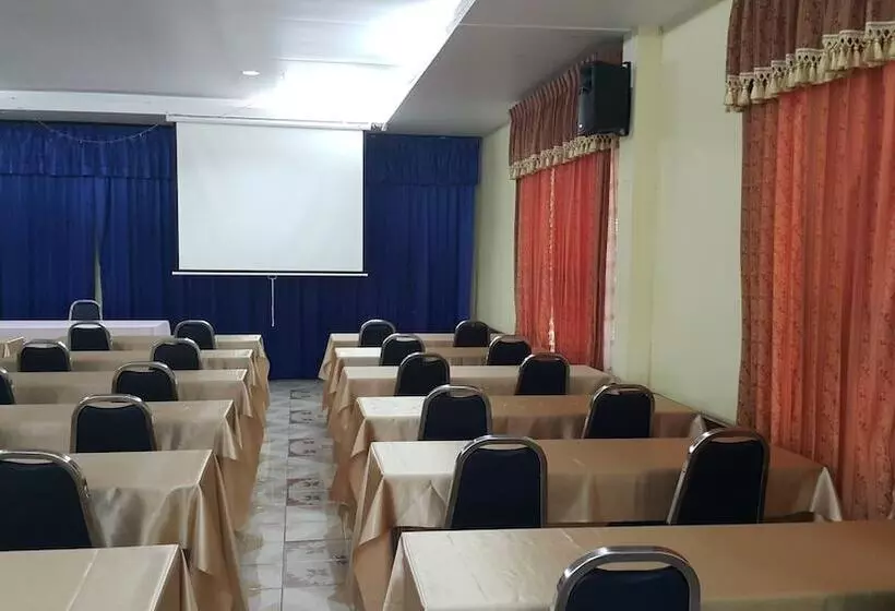 בית מלון כפרי The Garden Resort Nongkhai