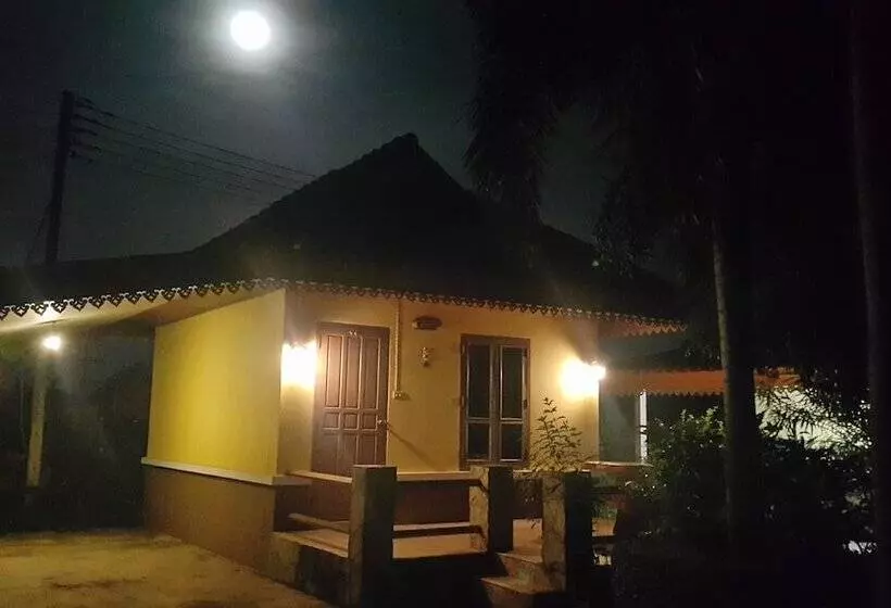 בית מלון כפרי The Garden Resort Nongkhai