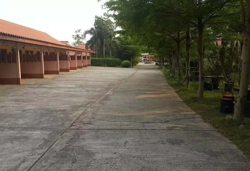 בית מלון כפרי The Garden Resort Nongkhai