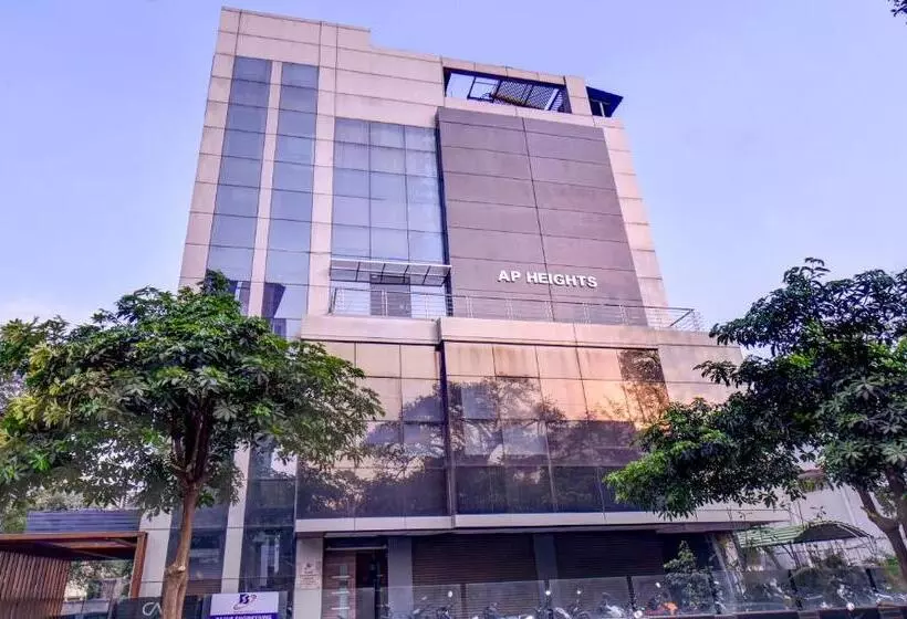 هتل Treebo Admiral Suites New Usmanpura