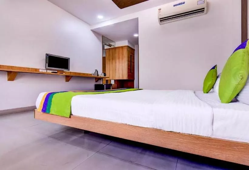 هتل Treebo Admiral Suites New Usmanpura