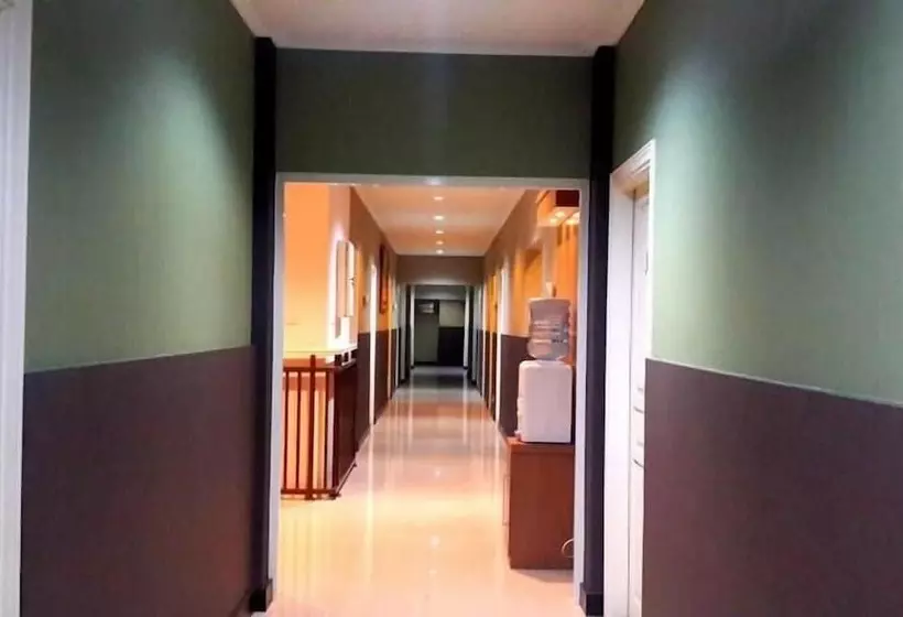 ホテル Walan Syariah