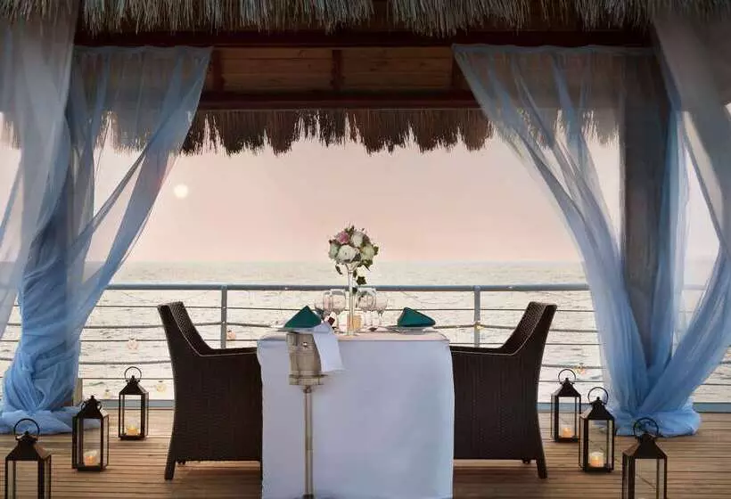 Отель Wyndham Maoming